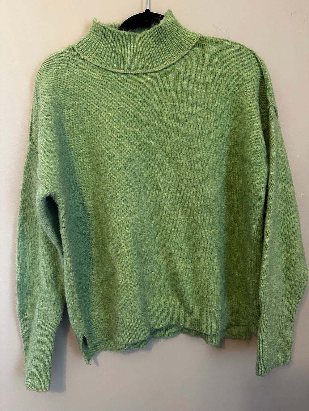La Miel Mint / Sage Green Knit Mock Neck Sweater Size S